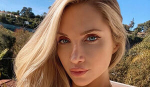 Amanda Elise Lee InstaBiography | Instagram Biography