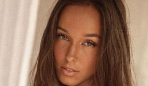 Carlota Ensenat InstaBiography | Instagram Biography