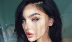 Emily Rinaudo InstaBiography | Instagram Biography