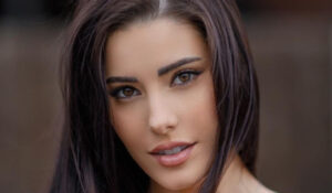 Erin Olash InstaBiography Instagram Biography