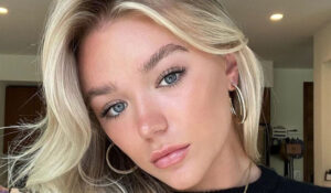 Katie Sigmond InstaBiography Instagram Biography