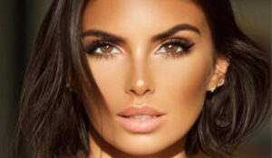 Laura Giraudi InstaBiography | Instagram Biography