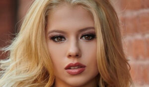 Lauren Luongo InstaBiography | Instagram Biography