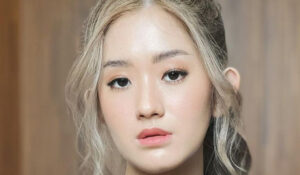 Su Hlaing InstaBiography Instagram Biography